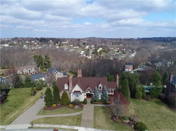 1706 Hunters Path Ln, Pittsburgh, PA 15241