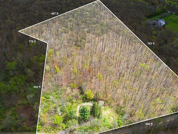 3rd image of 704 Powderhouse Rd