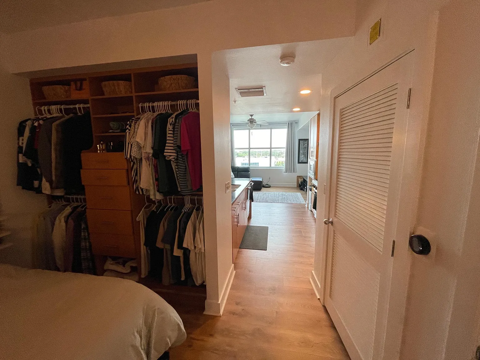 1120 E Kennedy Blvd — Photo 4