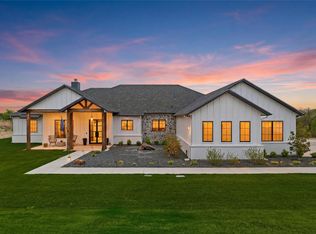 2043 Woodland Rd, Weatherford, TX 76088