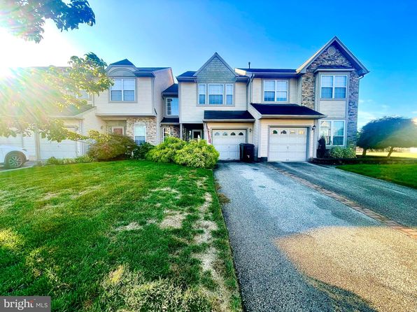 238 Roosevelt Blvd