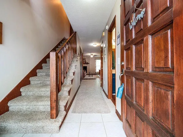 8079 Village Gate Ct, Jacksonville, FL 32217