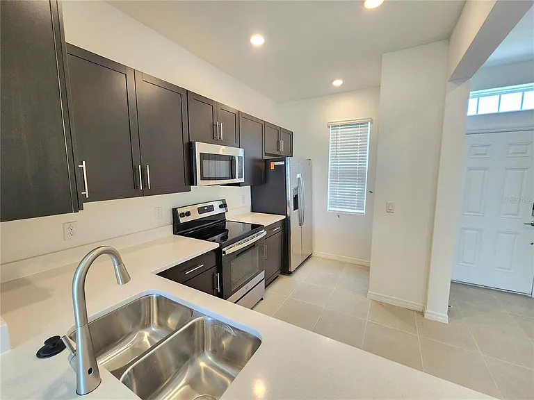 11708 Stonesmith Xing — Photo 4