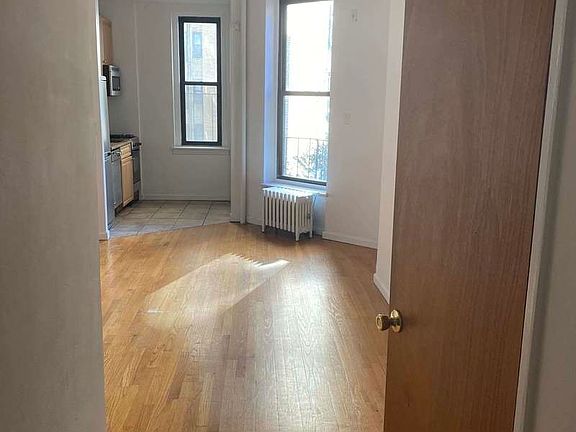 3rd image of 425 E 85th St APT 2C