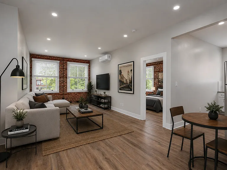 149 S Los Robles Ave — Photo 26