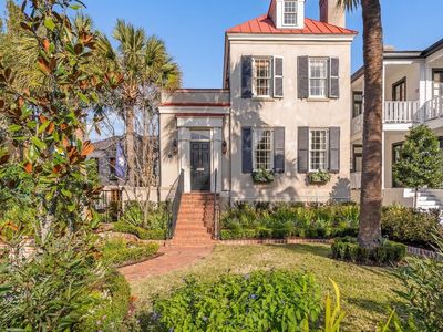 140 Queen St, Charleston, SC 29401