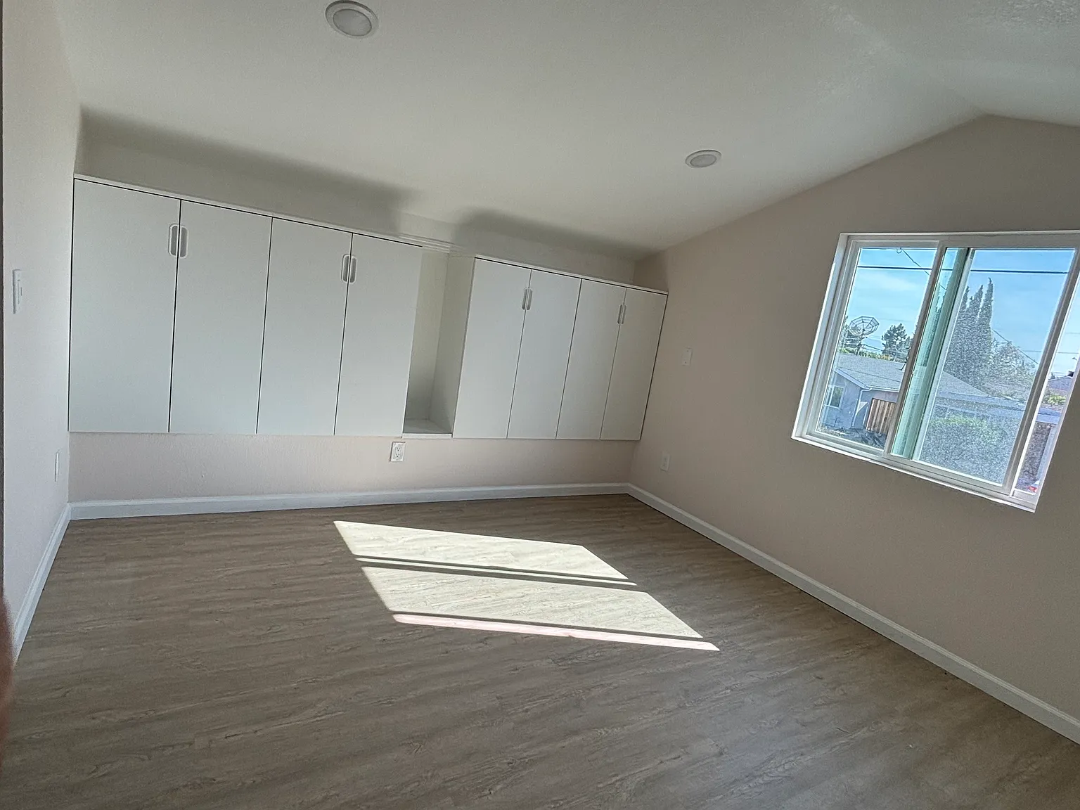 42818 Jefferson St — Photo 4