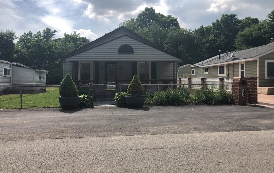 2444 S Rybolt Ave photo 1