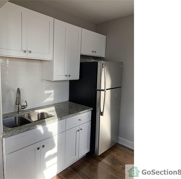 1st image of 7323 S East End Ave APT 3W