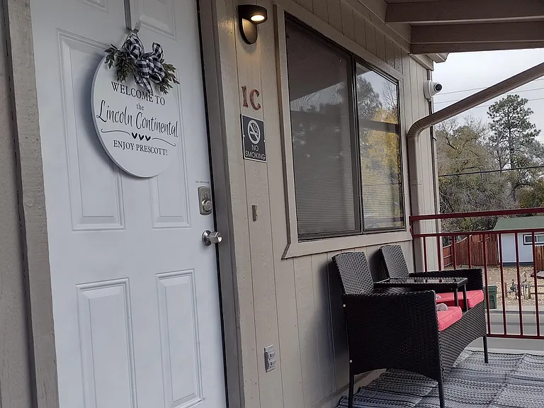 538 Lincoln Ave #1CVACATION — Photo 1