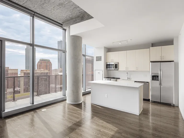 520 S State St #1611 — Photo 2