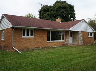 31957 Ault Rd, Kingston, IL 60145