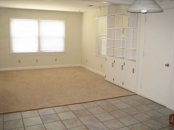 3rd image of 125 Buckingham Dr