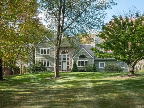 151 Oak Ridge Circle, Mahopac, NY 10541