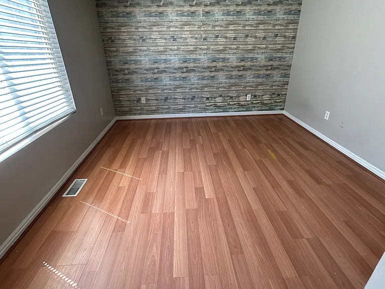 475 N Redwood Rd — Photo 20