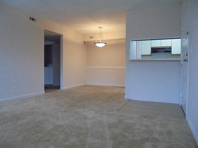 Living/dining Rooms