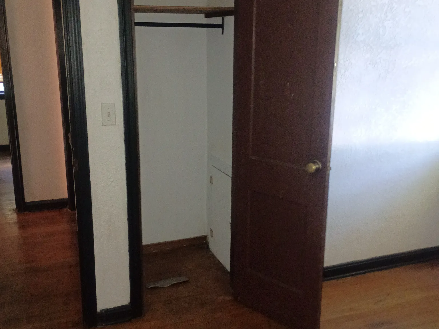 2 bed, 882 sqft, $1,400 — Photo 2