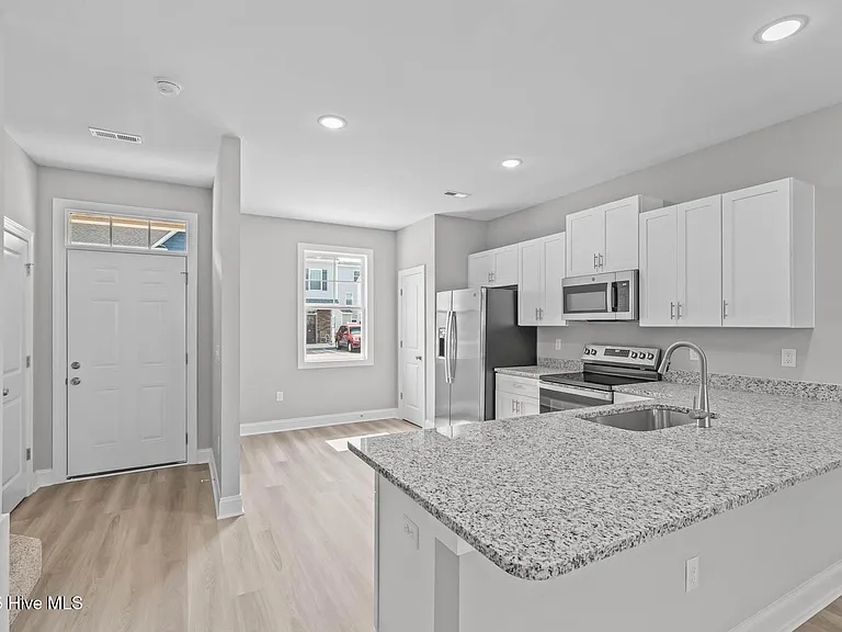 327 Starfish Ln — Photo 8