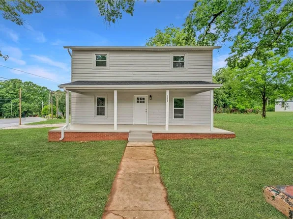 1220 S Elm St, High Point, NC 27260
