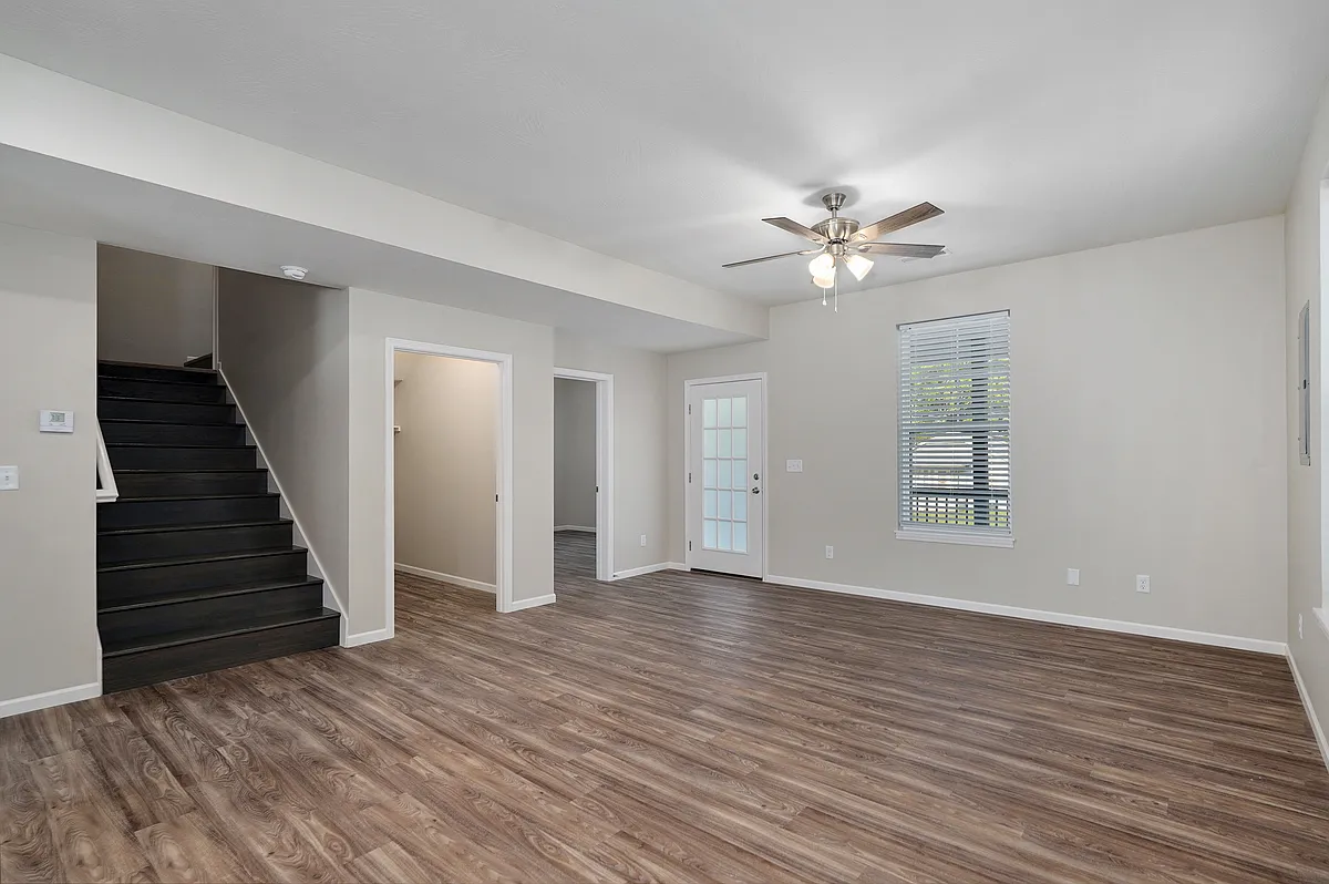 Building Photo - 308 S Hampton Ave #B