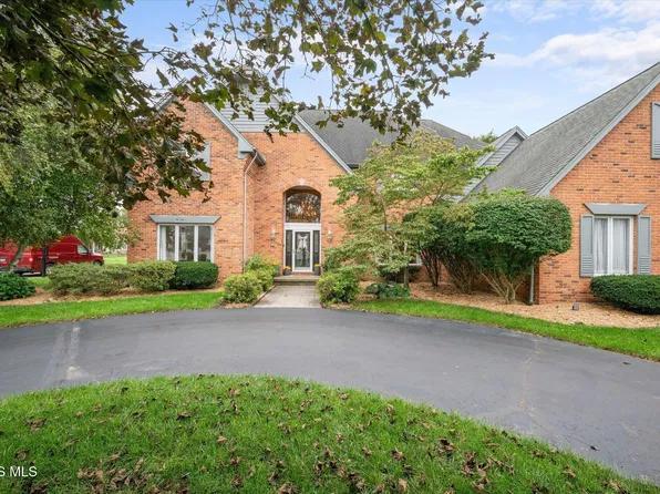7531 Scandinavia Dr, Maumee, OH 43537