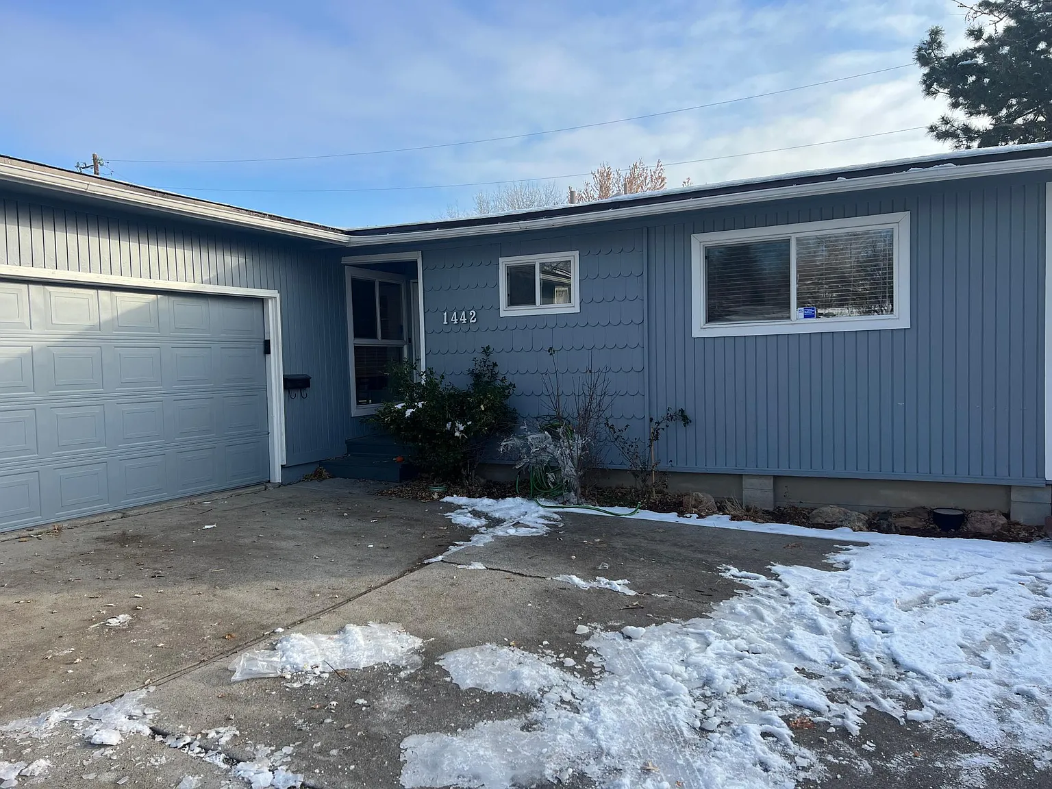 1442 Surf Way photo 1