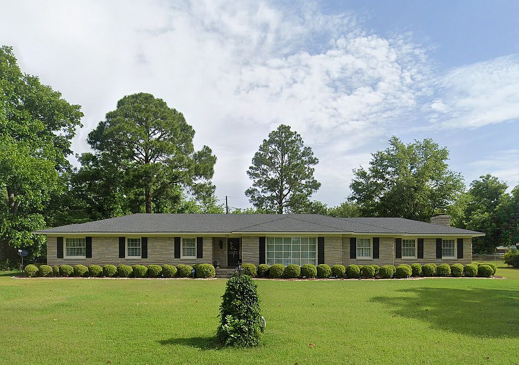 715 E 25th Ave, Cordele, GA 31015 Zillow