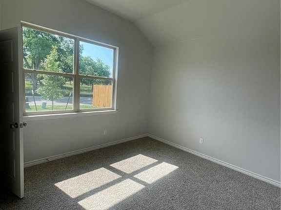 4th image of 6110 Salerno St