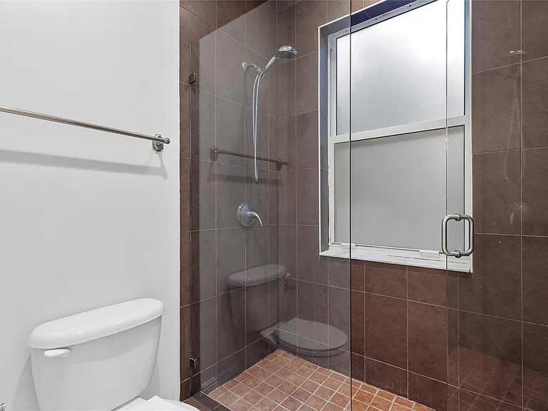 316 SW 16th St #B — Photo 20