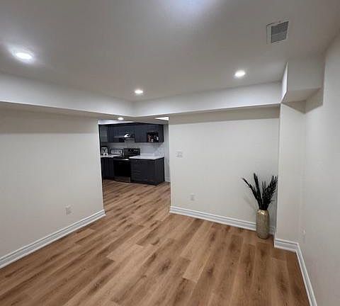 5th image of 16 Jemima Rd S