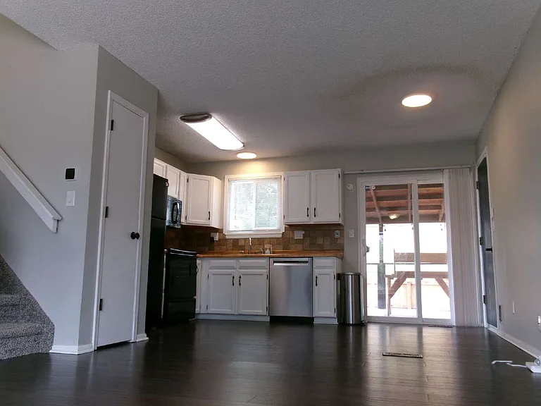950 Nolte Dr W — Photo 3