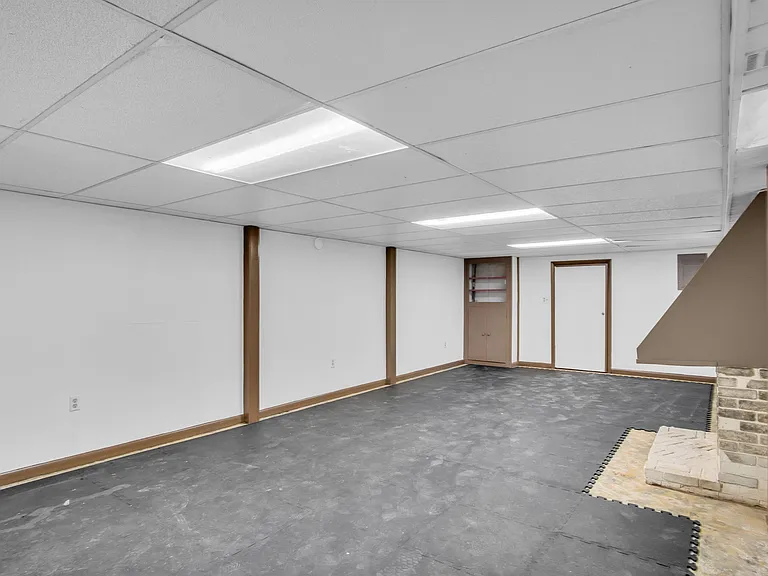 Bedroom 3 or Rec Room 14.5' x 29.5' in Basement