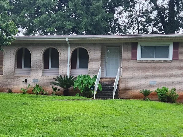 4702 Riverwood Cir, Decatur, GA 30035
