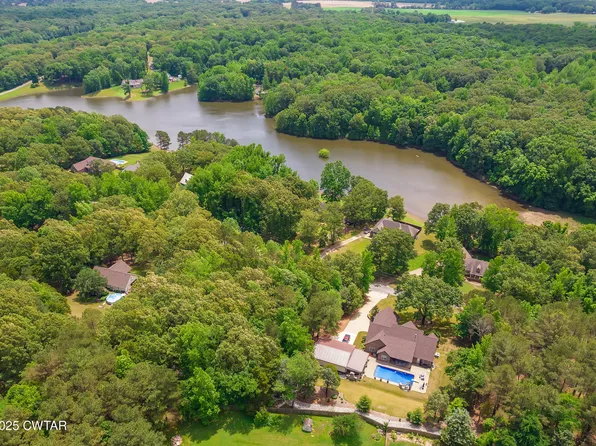 43 Northshore Dr, Jackson, TN 38305