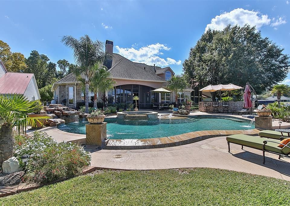 1st image of 3535 Brookhaven Dr