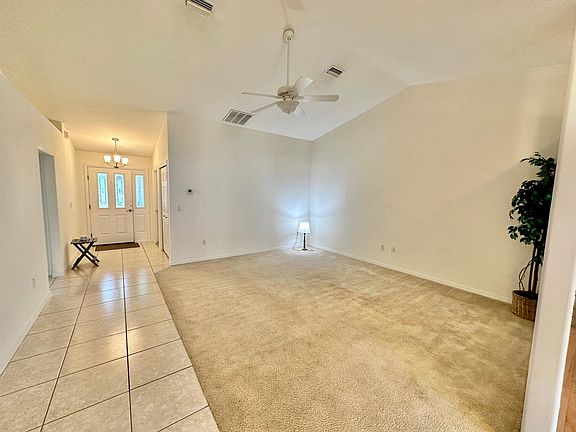 4th image of 1 Regis Ln #B