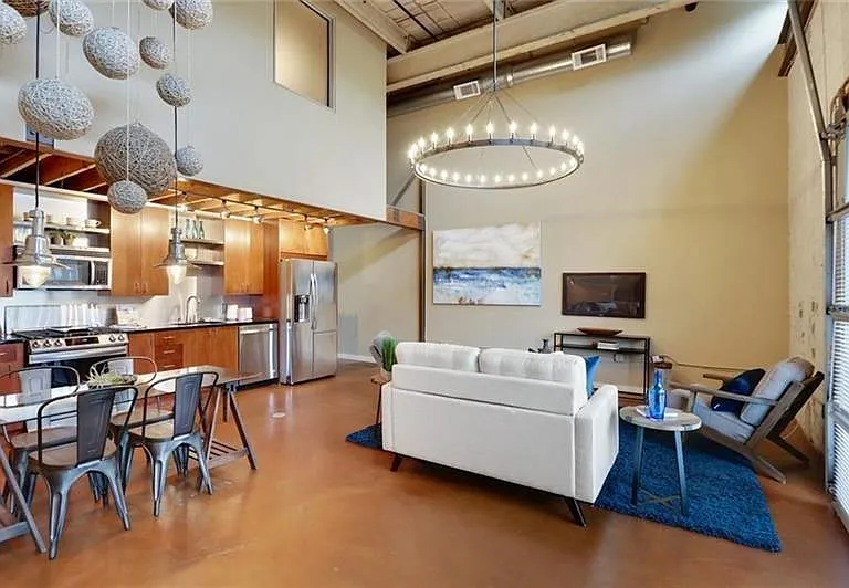 1661 La France St NE #225 — Photo 6