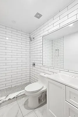 Rented by Compass | media 32