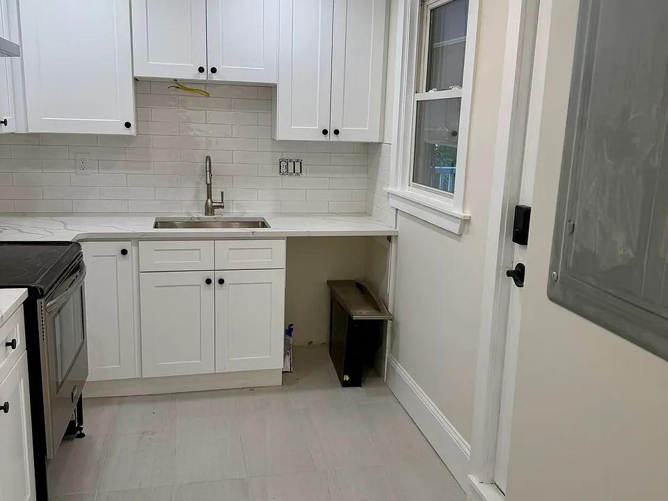 100 Fellsway St E #5