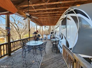 10 Neverglades, Falling Waters, WV 25419