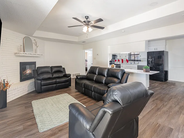 501 Field St — Photo 13