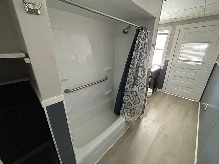 42 Spruce St #6 — Photo 10