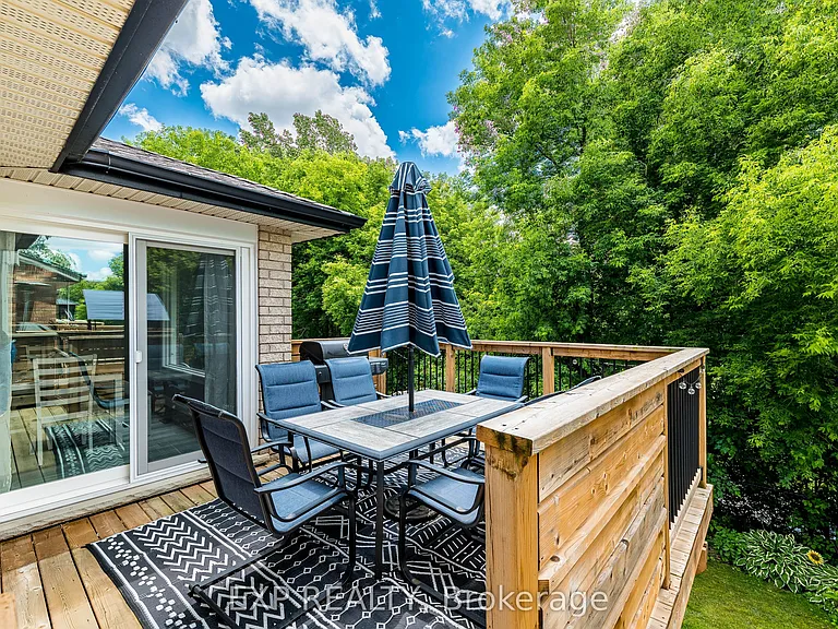 63 Wood Grove Cres — Photo 38