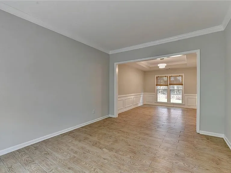 2835 Crestmont Ct — Photo 11