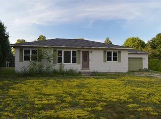 6054 Beverly Dr, Traverse City, MI 49685