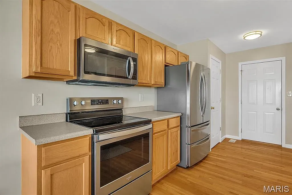 2 bed, 1568 sqft, $2,250 — Photo 3