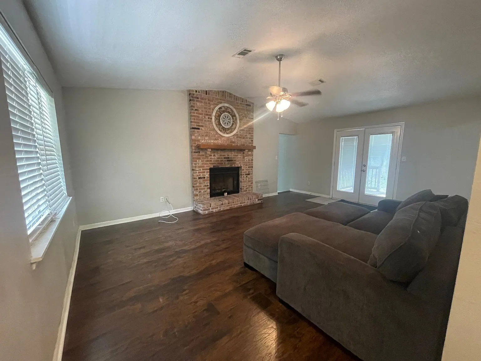 3 bed, 1498 sqft, $1,850 — Photo 2