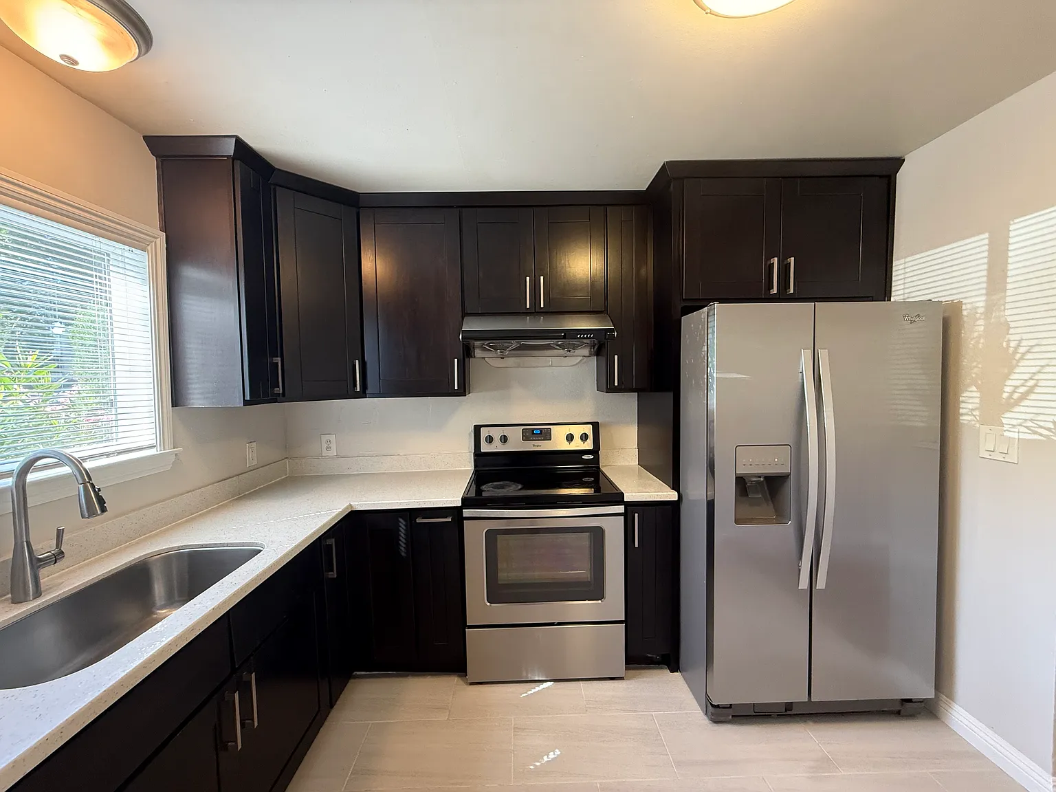 2 bed, 700 sqft, $2,850 — Photo 4
