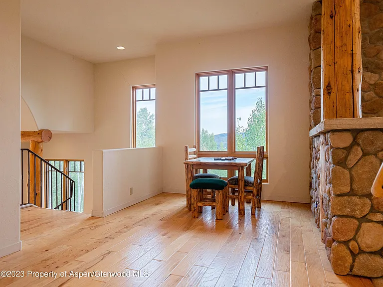 40 Maple Ridge Ln — Photo 35