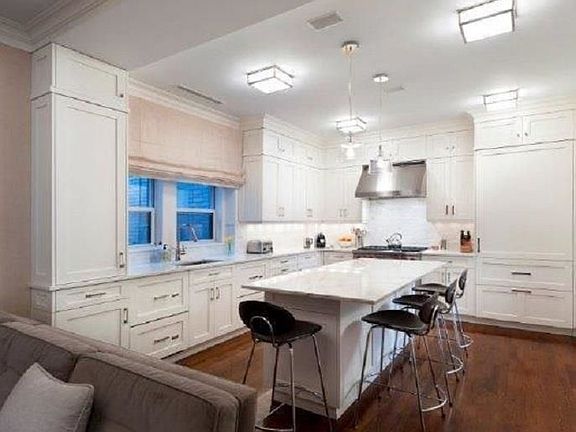 3rd image of 215 W 88th St #6GF